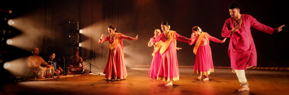 Akaar dancers image